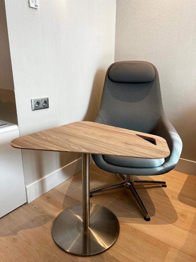 Hotel Express - - Airport By Ihg 3*
