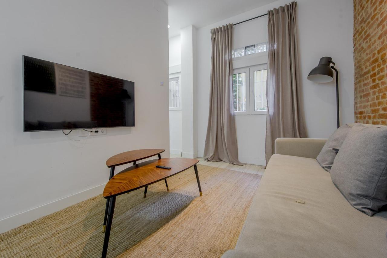 C/ Almendro, Nuevo Piso En El Corazon De La Latina Apartamento *