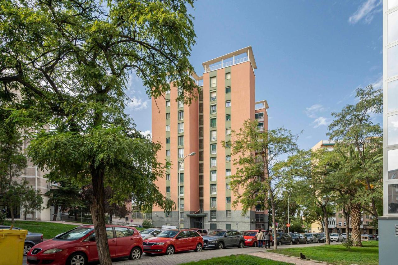 Modern And Bright Plaza Eliptica -magin *