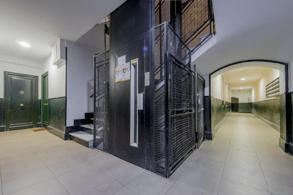 Encantador Piso En La Latina Centro/rastro Apartamento Madrid