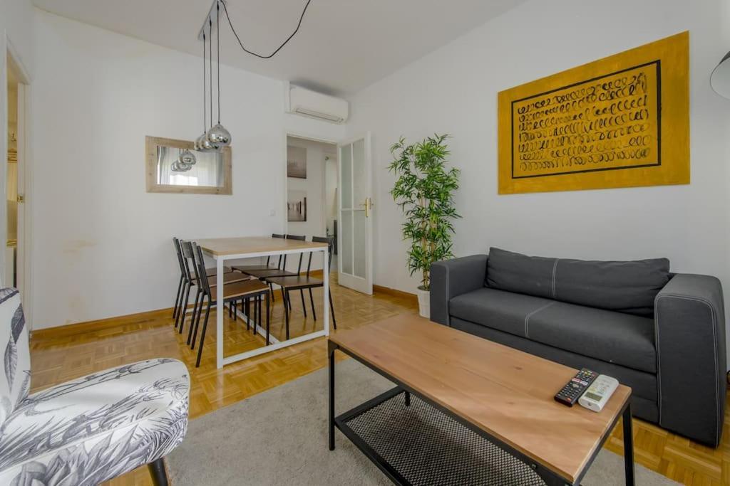 Encantador Piso En La Latina Centro/rastro Apartamento Madrid