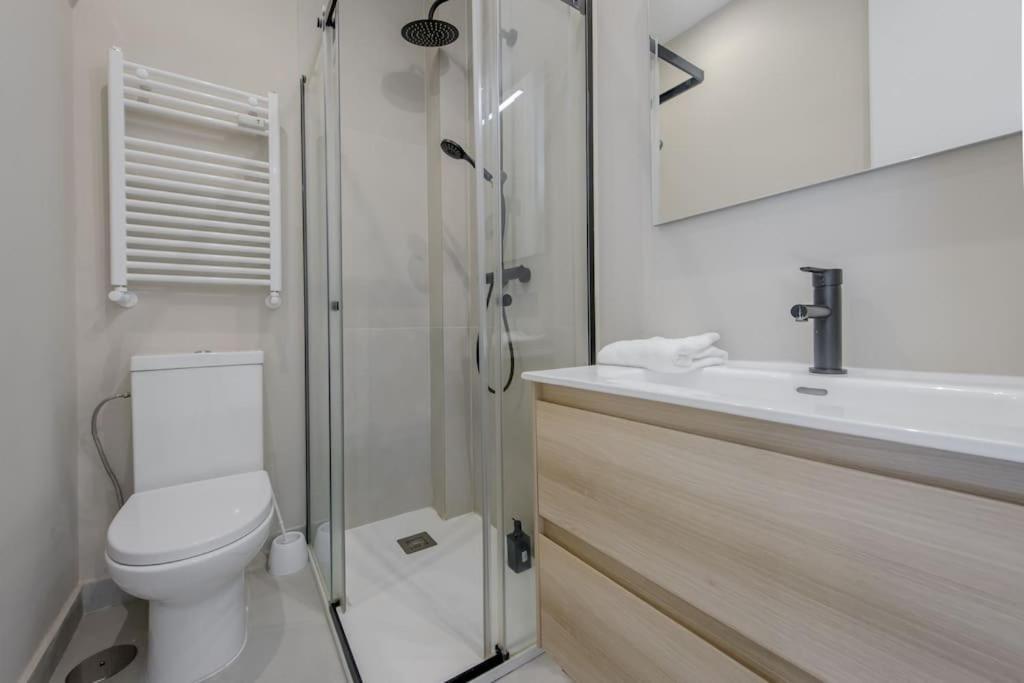 Familiar Piso De 3 Hab - Centro De Madrid/rastro Apartamento *