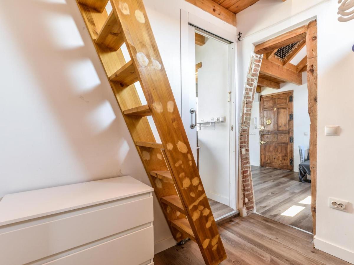 Apartamento Atico Espacioso En Malasana *