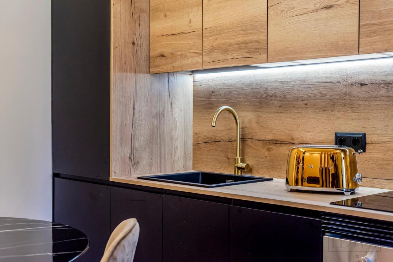 Elite By Edsam, In Apartment *