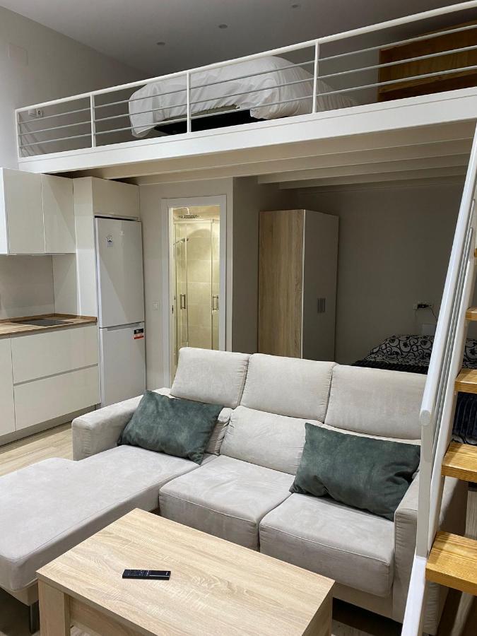 Apartamento Pinar De Chamartin / Aeropuerto Adolfo Suarez *