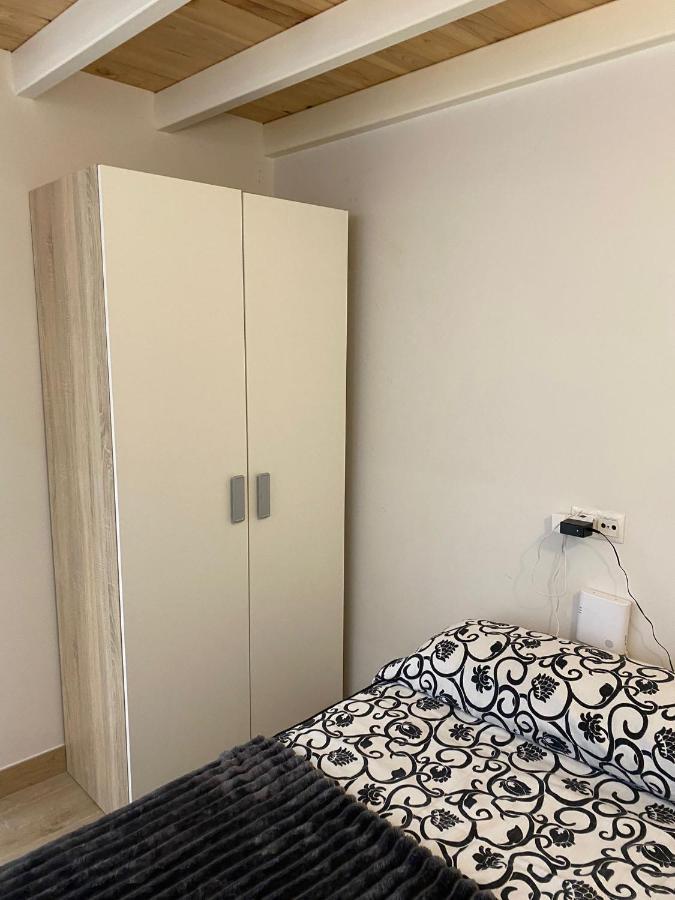 Apartamento Apartamento Pinar De Chamartin / Aeropuerto Adolfo Suarez