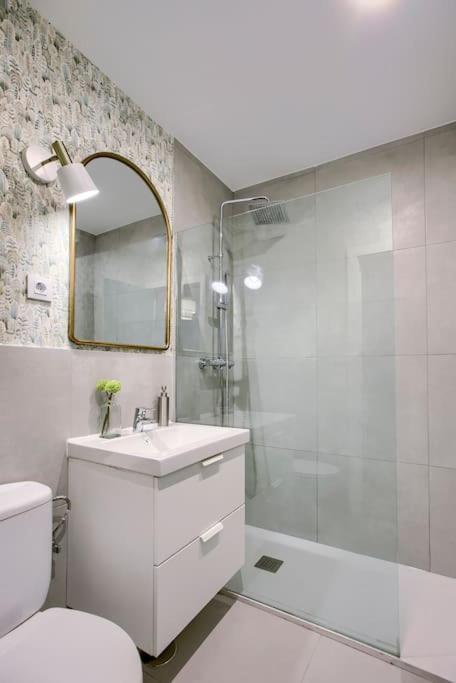 New&beatiful&central Apartment*el Balcon De Chueca * Madrid