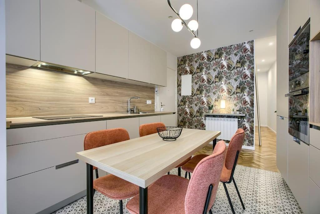 Apartment New&beatiful&central Apartment*el Balcon De Chueca
