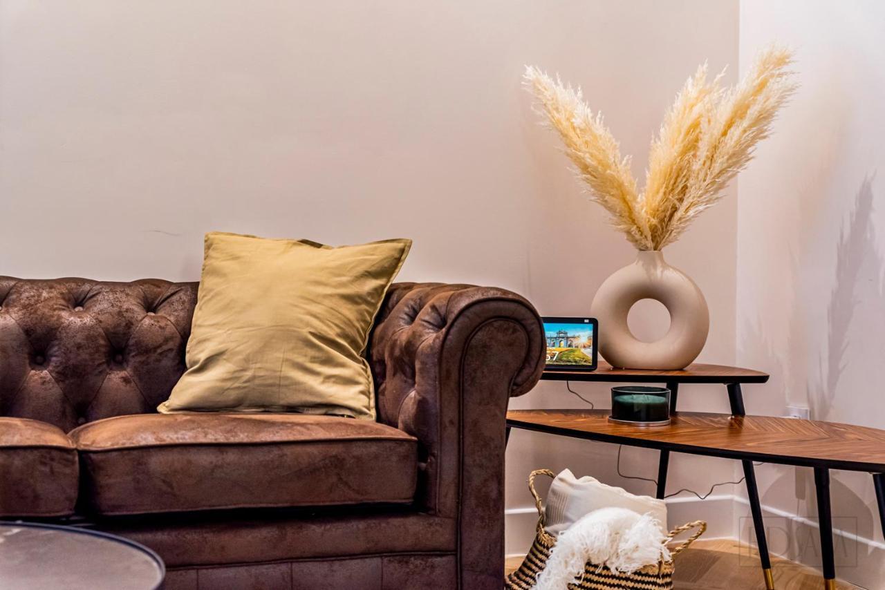 Elite By Edsam, In Apartment