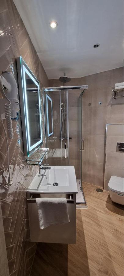 Affittacamere Ch La Petite Maison - Boutique - Madrid