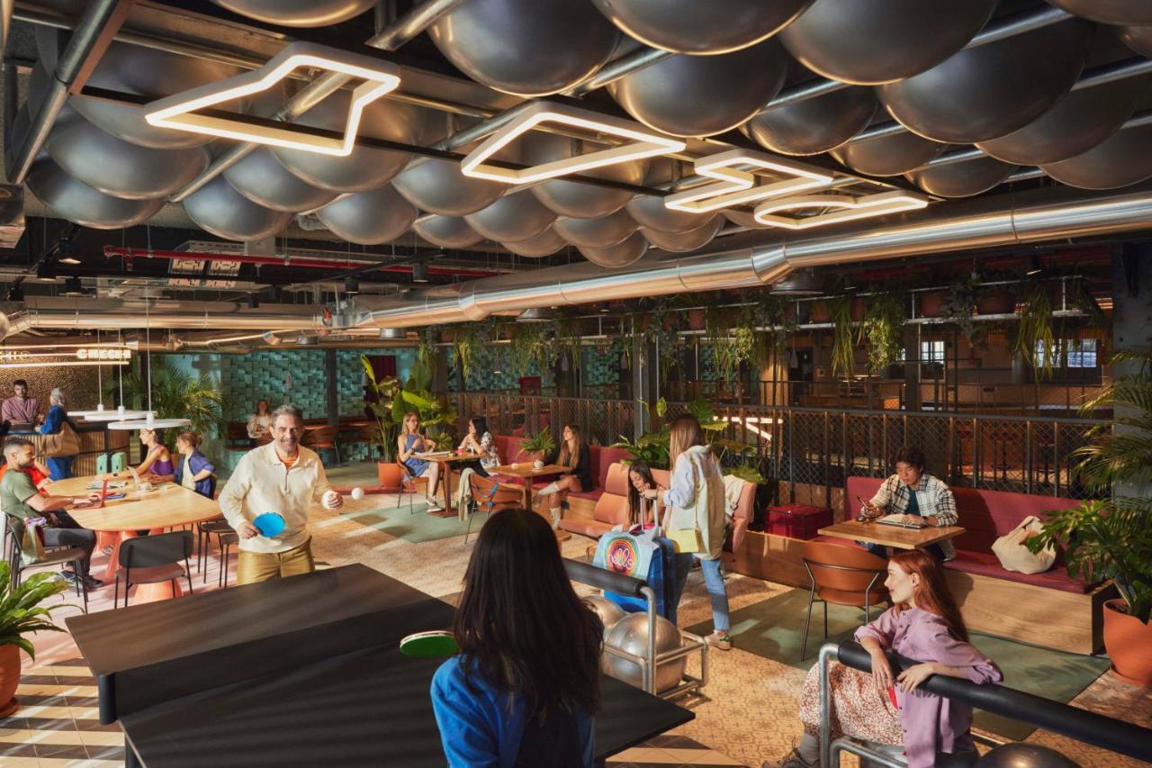 Hotel The Social Hub 4 Star