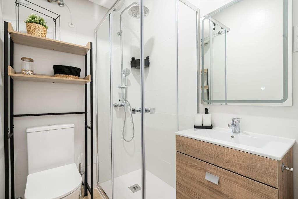 Cor. Coqueto Apartamento A 20 Min De Puerta Del Sol Apartamento *