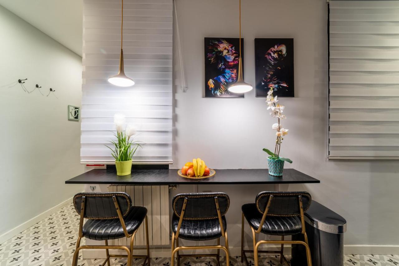 Luxury In Plaza Tirso Molina * Madrid