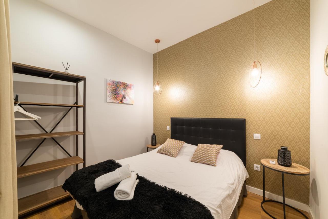 Luxury In Plaza Tirso Molina Madrid