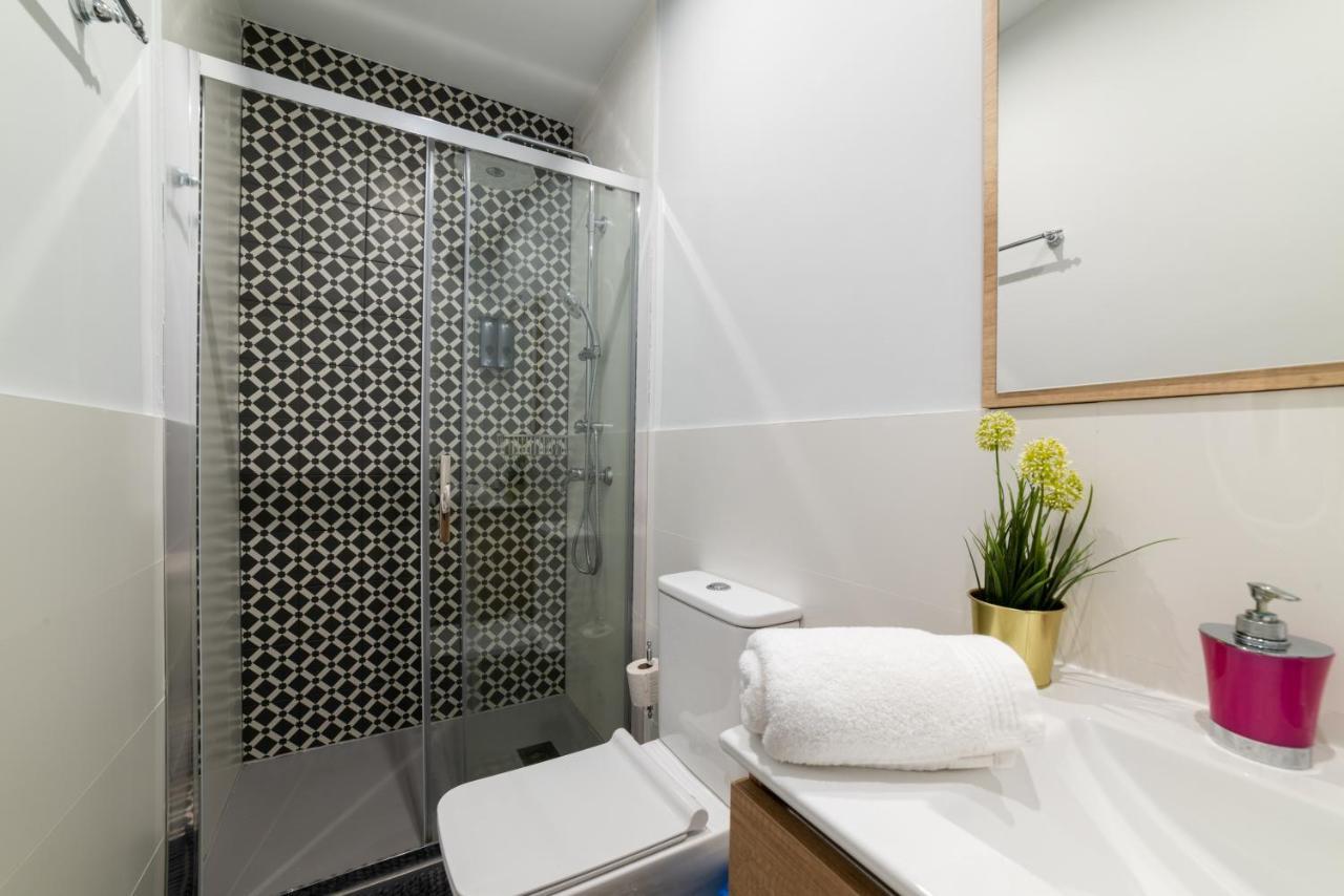 Luxury In Plaza Tirso Molina Apartment