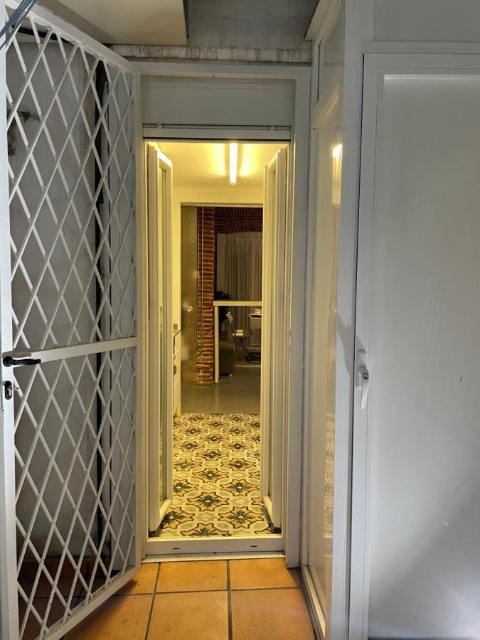 Apartment Calle Amparo100 Red Brick Loft For 8 Lavapies *