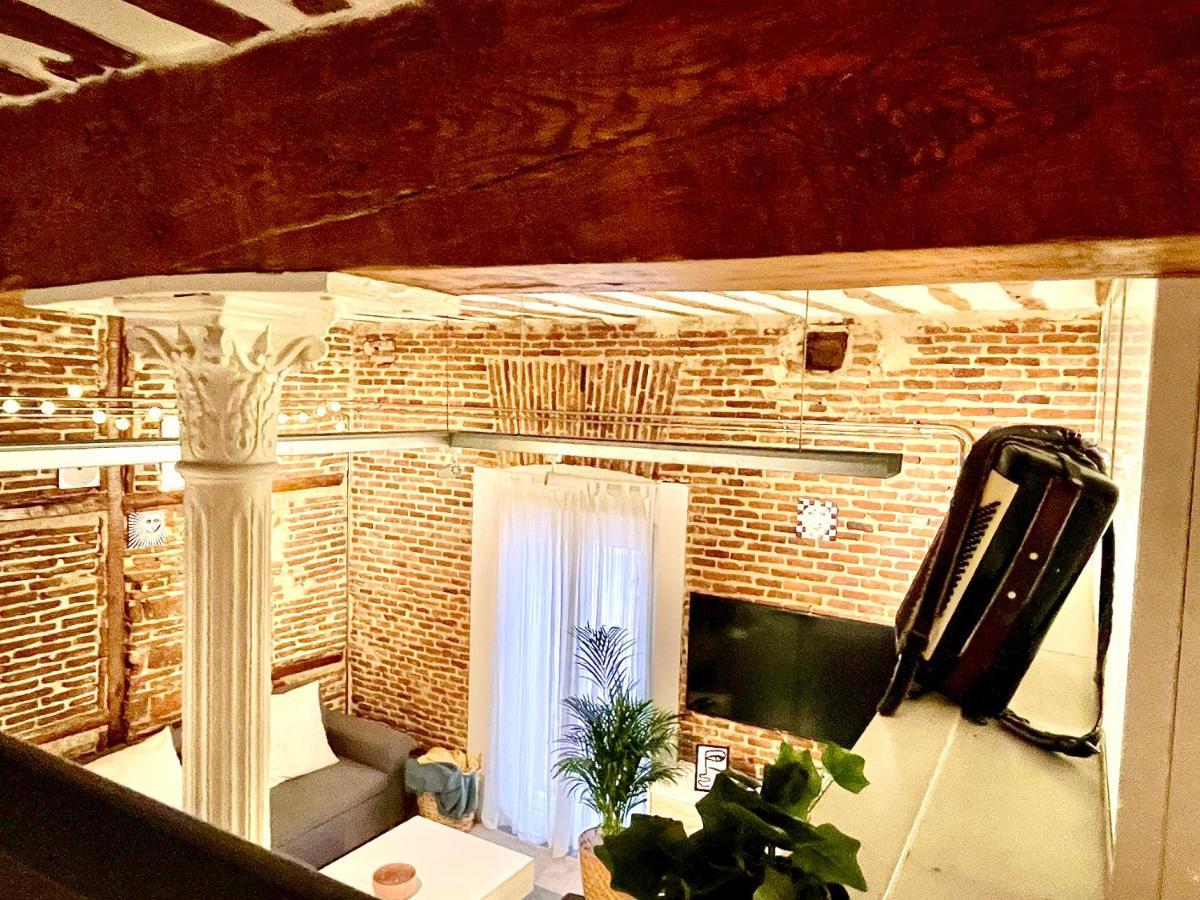 Calle Amparo100 Red Brick Loft For 8 Lavapies Apartment *