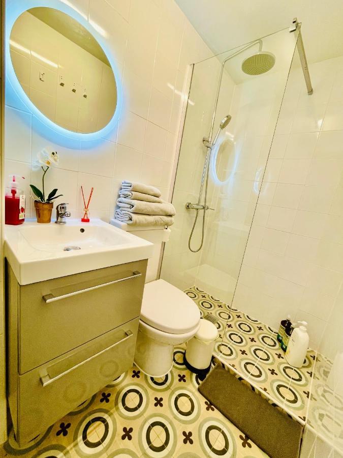 Calle Amparo100 Red Brick Loft For 8 Lavapies Madri