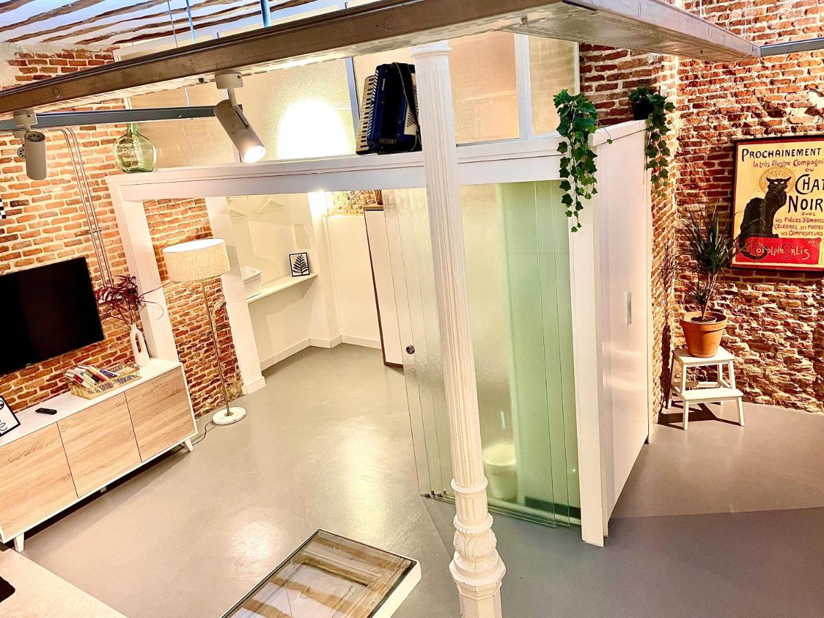 Apartment Calle Amparo100 Red Brick Loft For 8 Lavapies