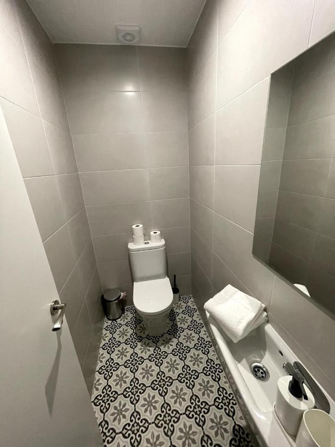 Nuevo Apt De 7 Pax En El Corazon De Malasana * Madrid
