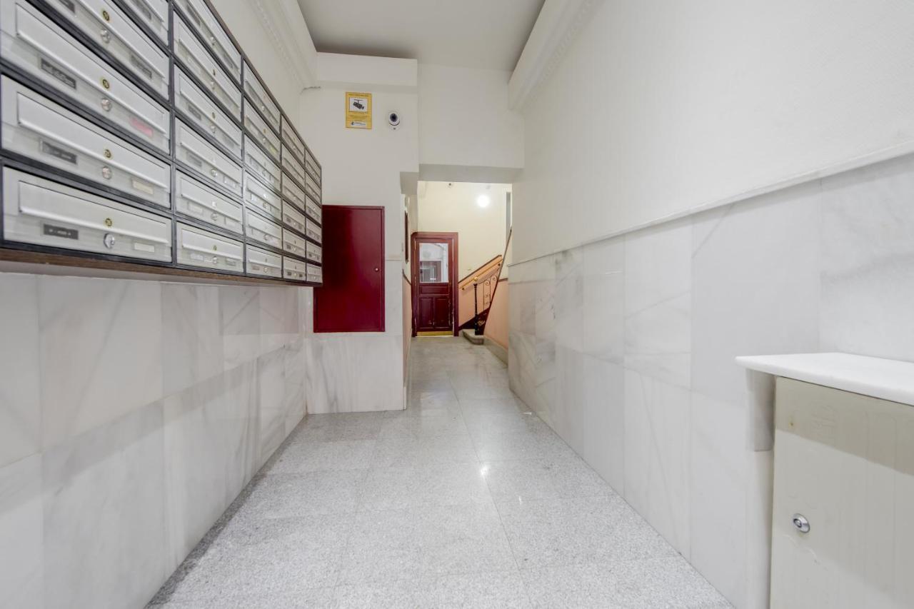 Nuevo Apt De 7 Pax En El Corazon De Malasana Appartamento