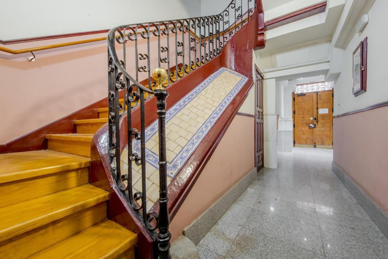 Appartamento Nuevo Apt De 7 Pax En El Corazon De Malasana