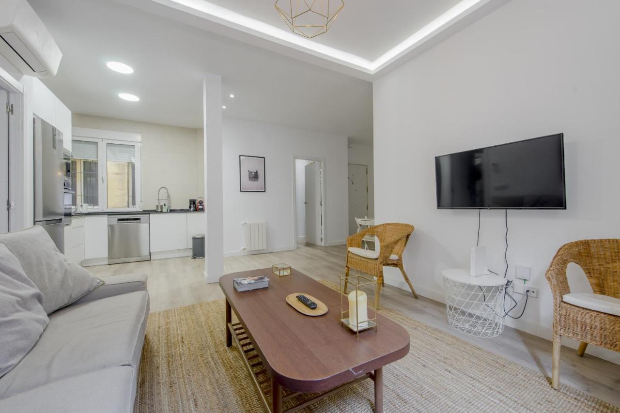 Elegante Apartamento En El Centro De * Madrid
