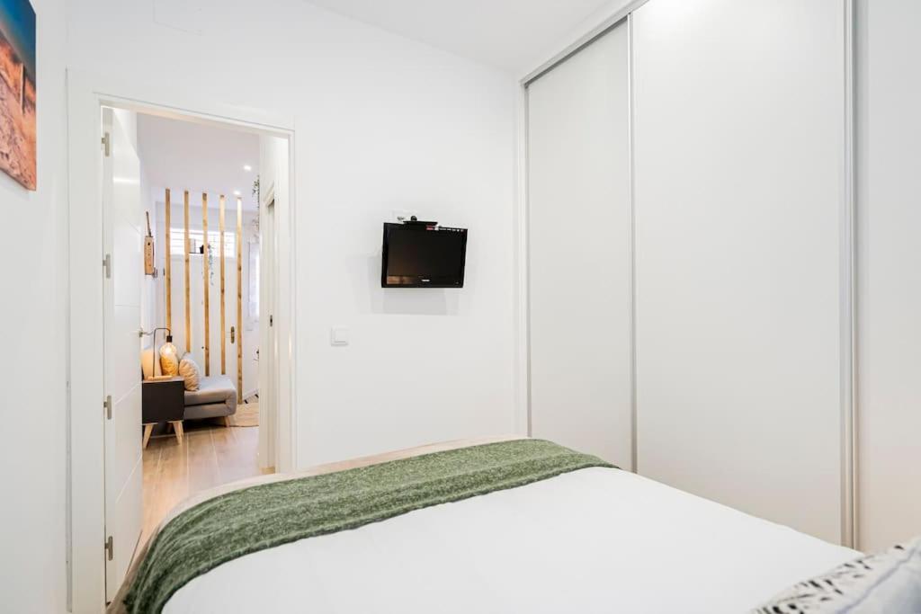 Cor. Coqueto Apartamento A 20 Min De Puerta Del Sol *