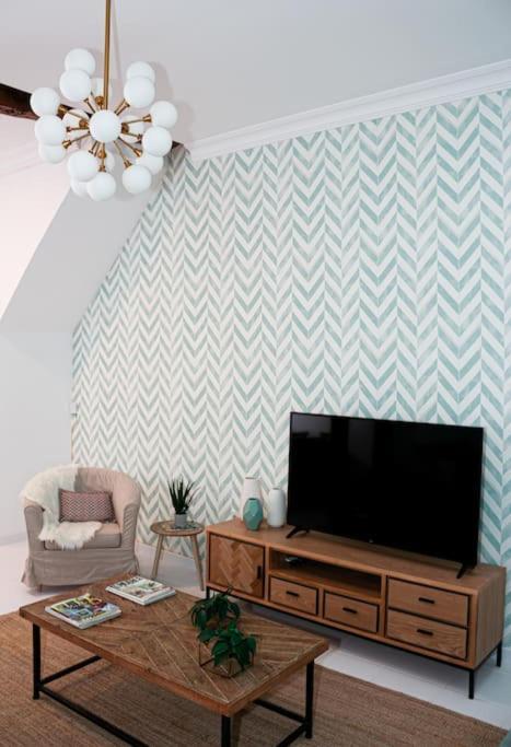 Historic Penthouse Plaza Mayor In Appartamento *