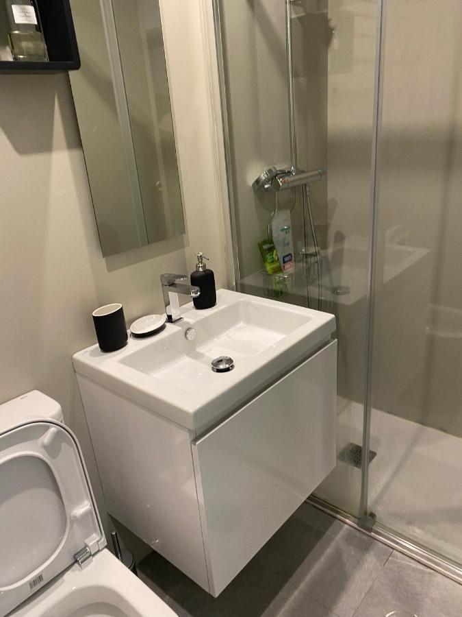 Apartamento Junto Al Palacio Real De *