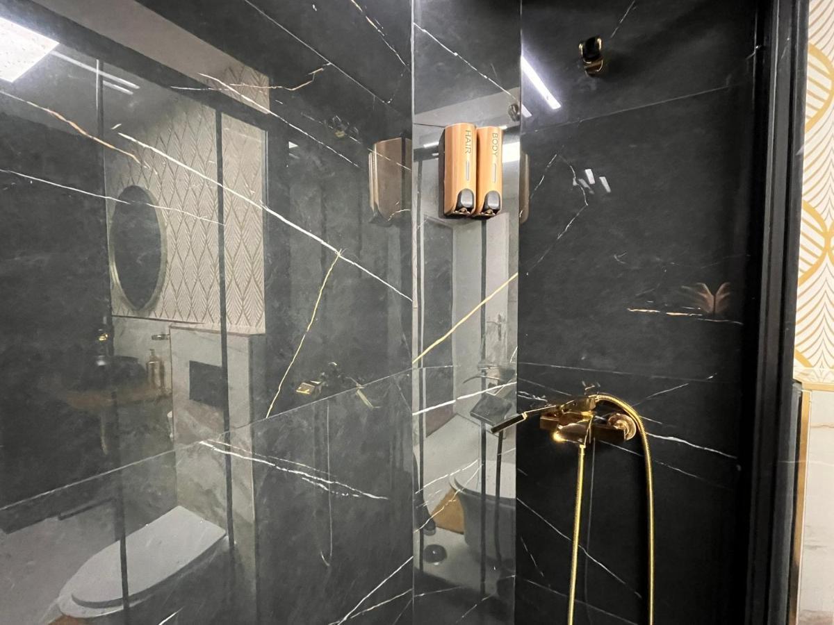 Chic12 Luxury Grupo Gran Via Apartamento Madrid