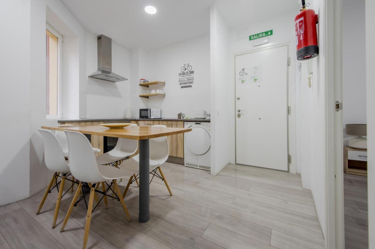 Cozy Apartamento En La Latina, El Centro De Appartement