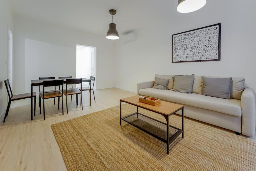 Modern Apt 6px En La Plaza De Tirso De Molina * Madrid