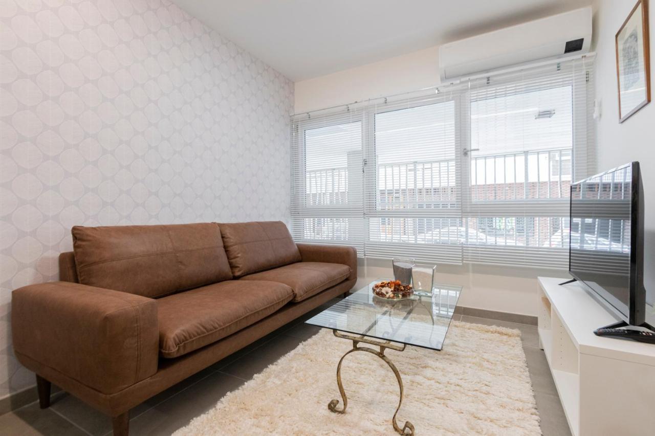 Dobo Homes - Cr33 Apartment Madrid