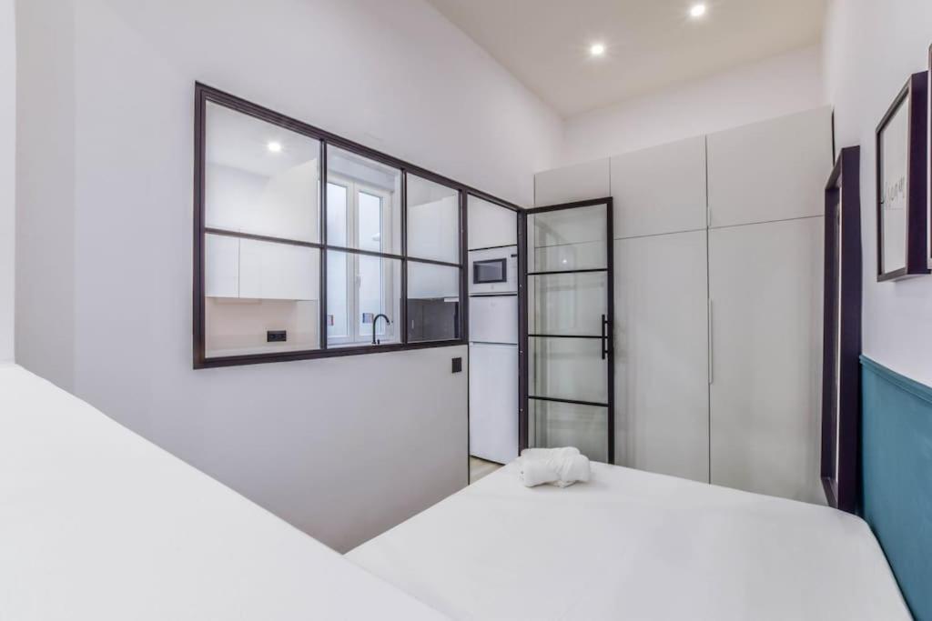 Pequeno Apartamento Reformado En Malasana *