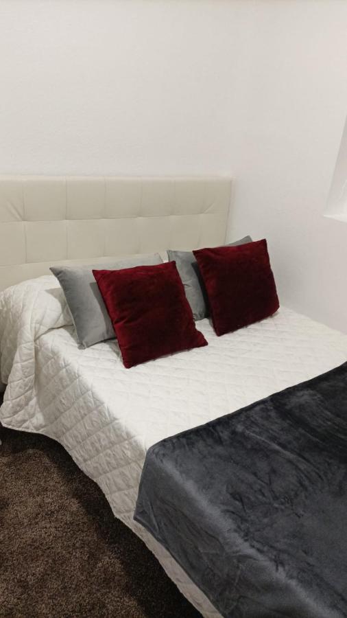 Guest house Cerca Centro De *