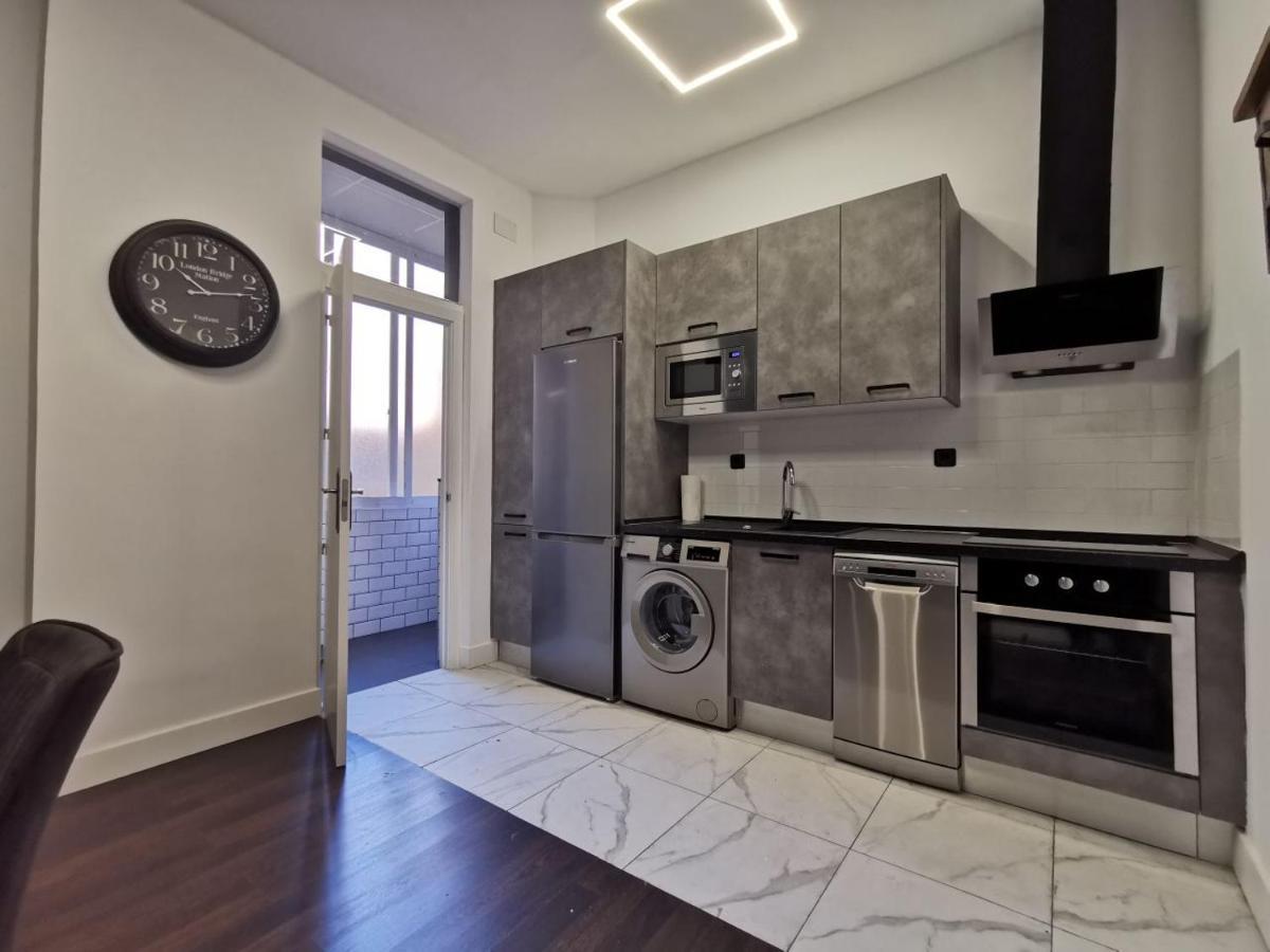 Castellana Ii, By Presidence Apartment *