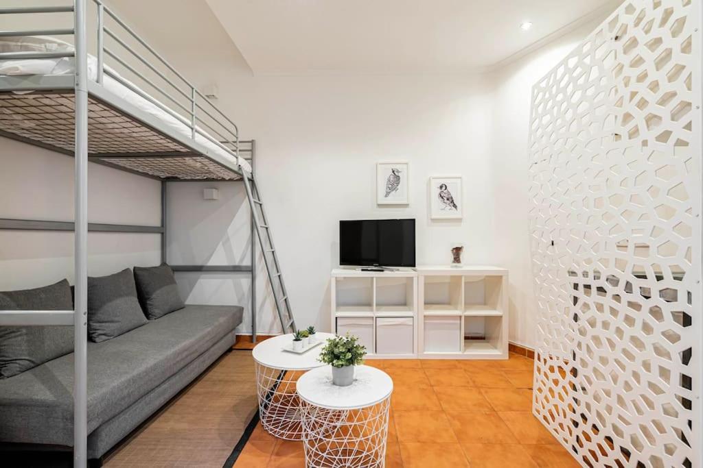 Agradable Estudio 3 Personas / 2 Camas En Gran Via Apartamento Madrid