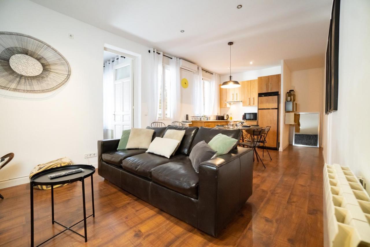 Modern In Downtown Area-2beds 1bath-plaza Mayor Apartment