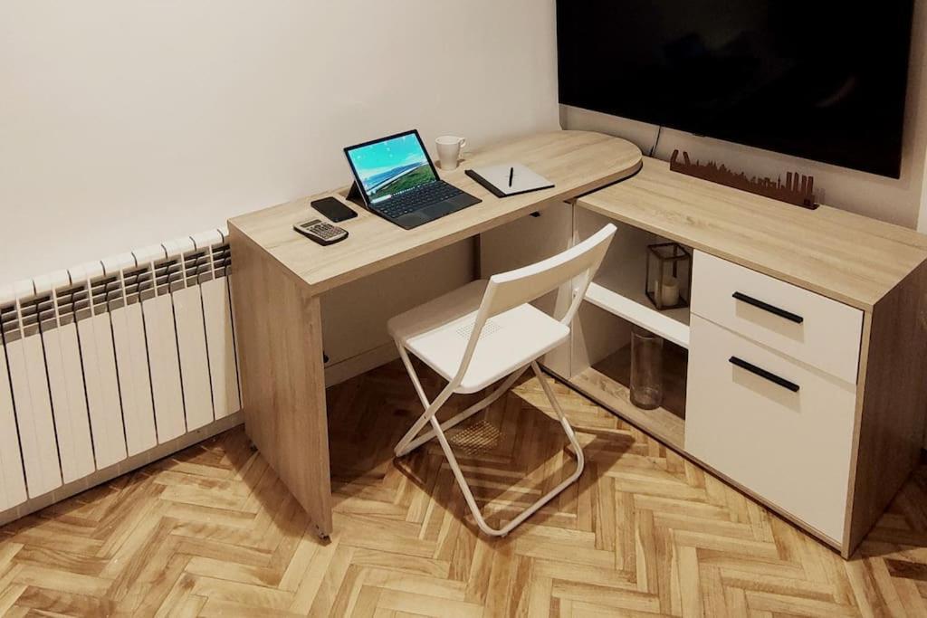 Lovely In Center Apartment Madrid