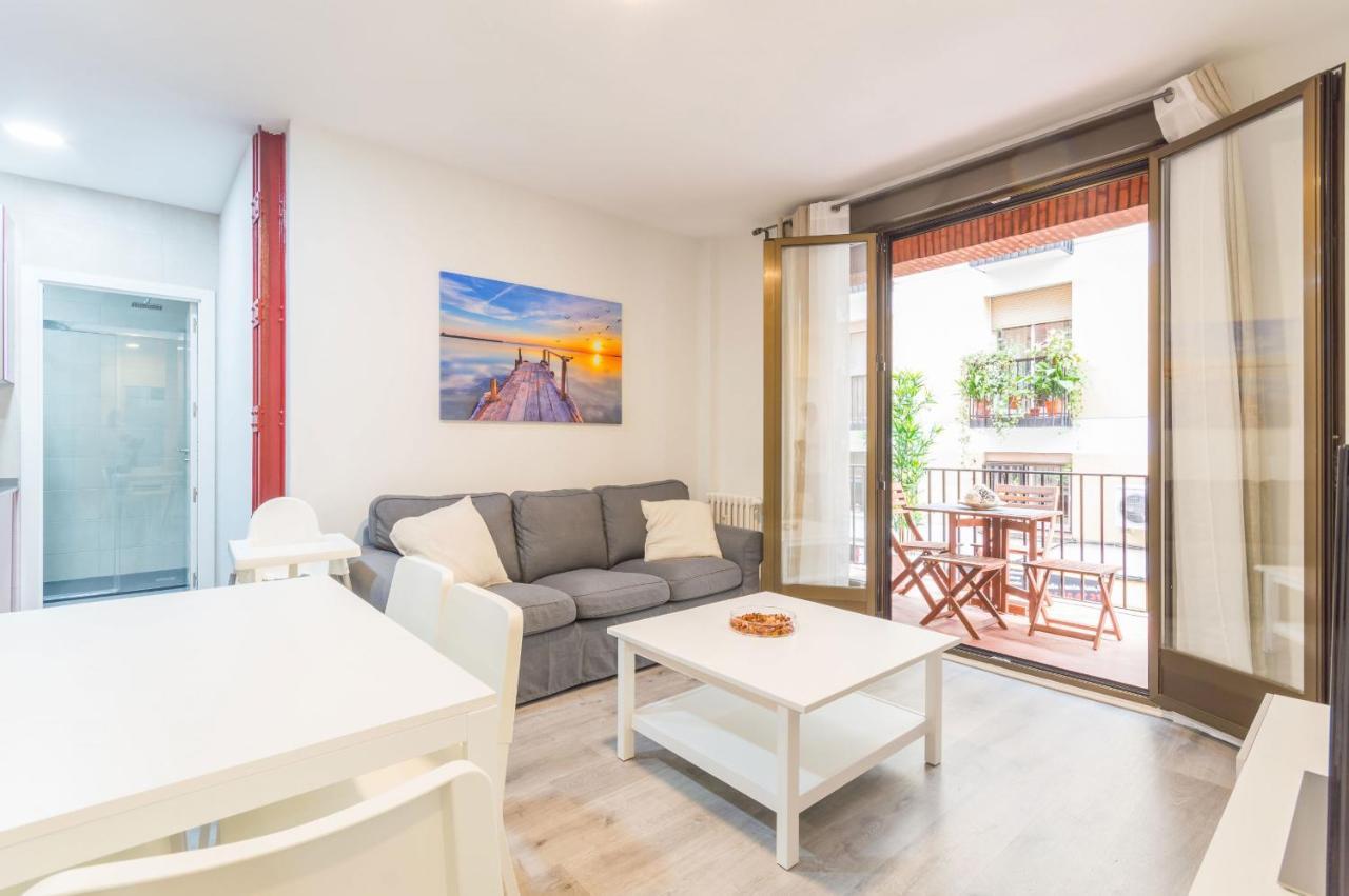 Mit House Latina En Apartamento *