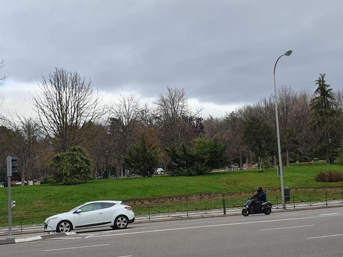Apartamento Junto Al Palacio Real De *