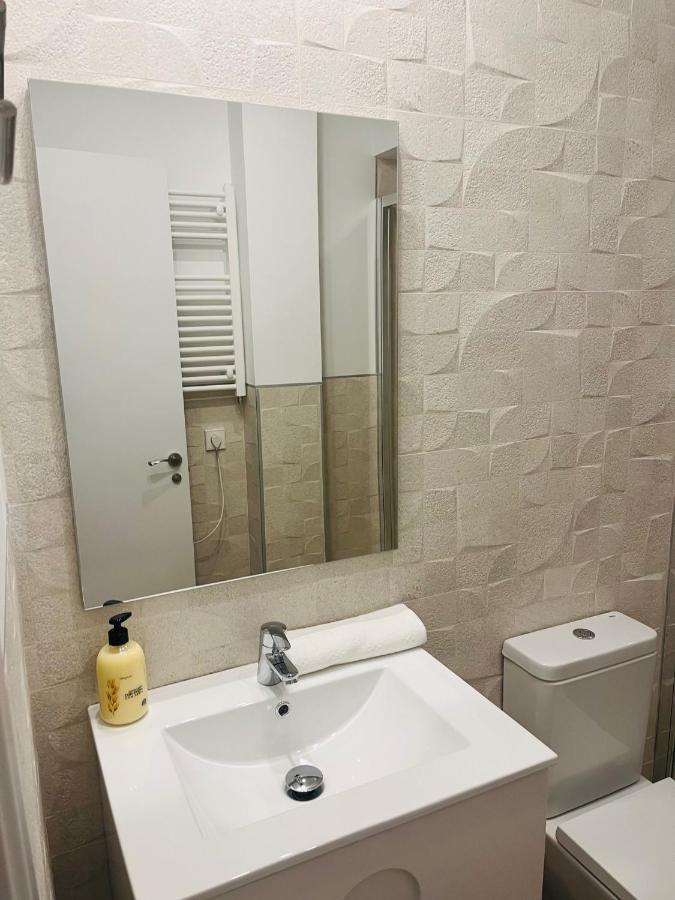 Bernabeu/ C.universitaria Apartment *