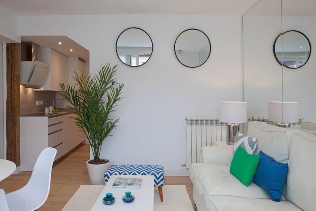Luminoso Apartamento Con Terraza En Sol * Madrid