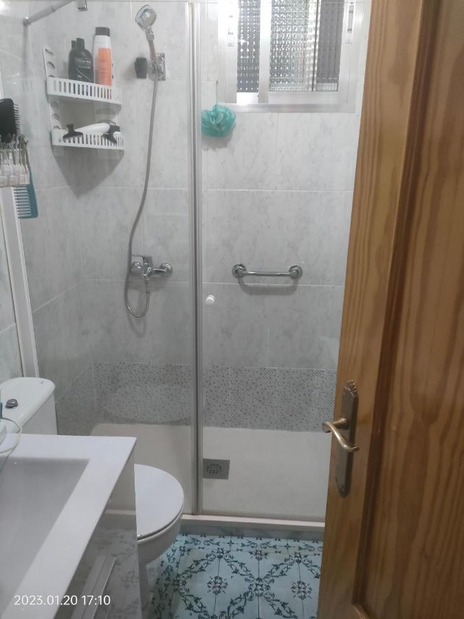 Privada, Luminosa Y Bien Comunicada Apartamento Madrid