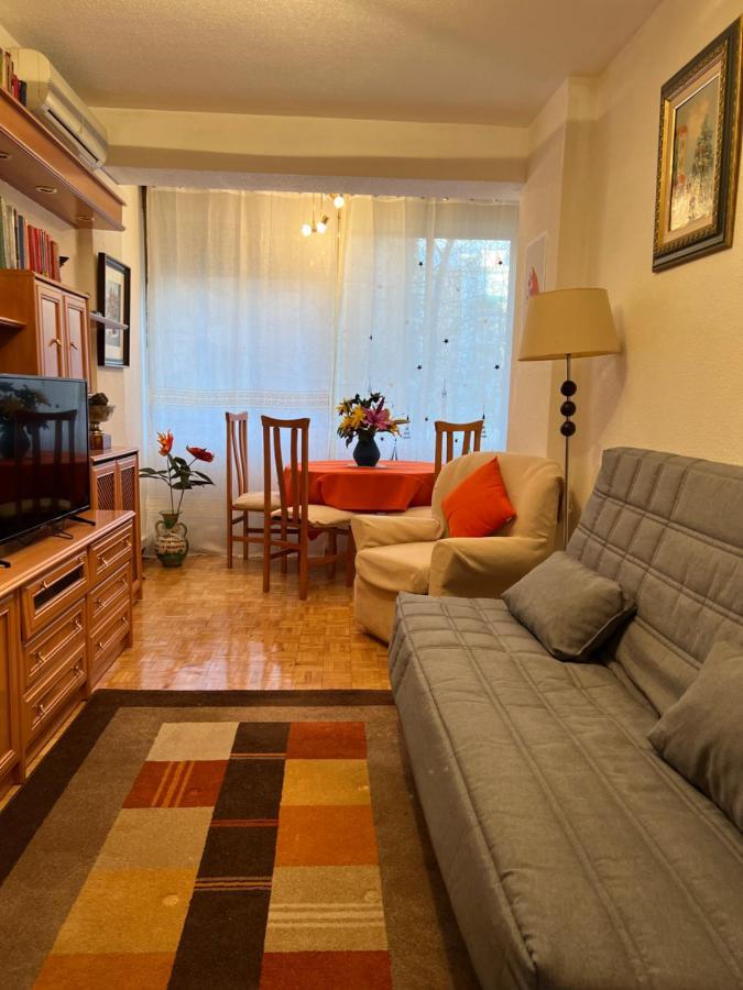 Aparment Legazpi Apartment *