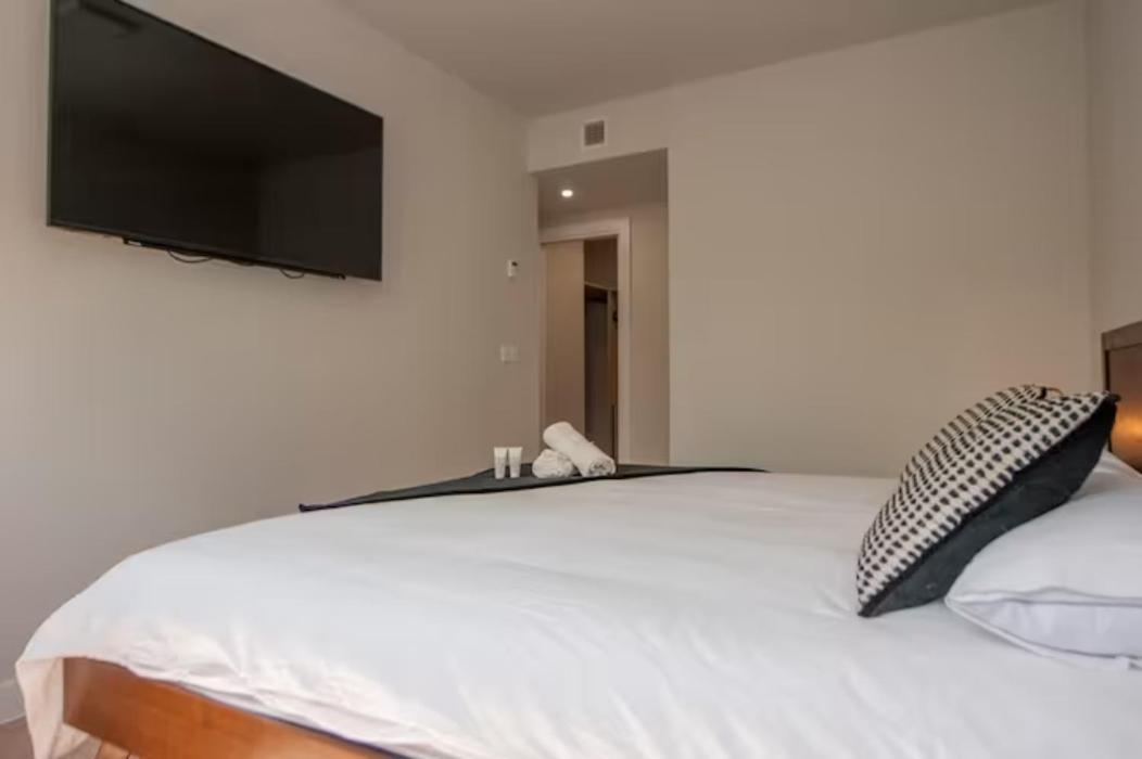 Appartement Moderno Y Lujoso Apartamento En Urbanizacion Privada Con Terraza De Diseno En Valdebebas / Ciudad Deportiva Real / Feria De *