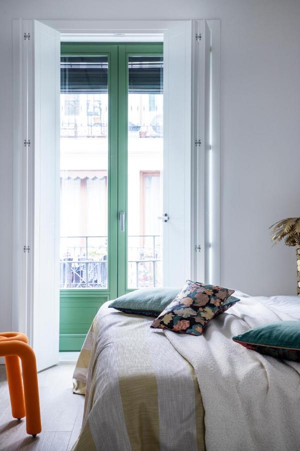 Calatrava - Darya Living Apartment