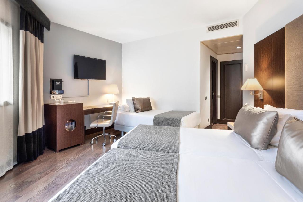 Catalonia El Retiro Hotel 4*