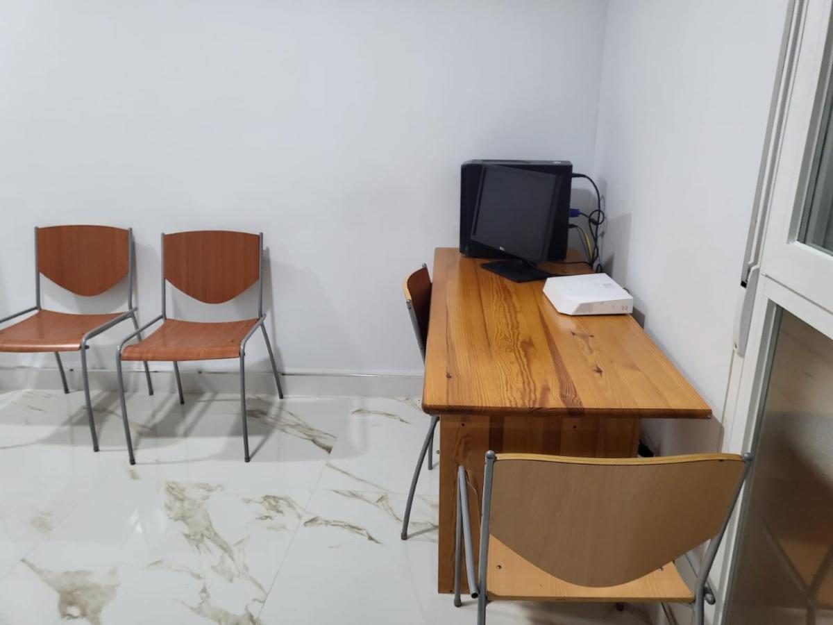 In Guest - Double 01 Carpet Apartamento Madrid